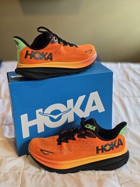 HOKA Clifton 9